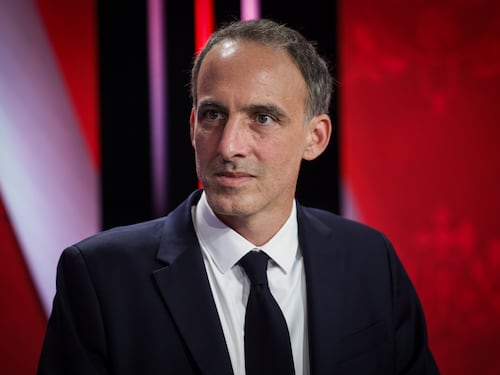 Hacker in azione. Rinviato in Francia l’esito delle primarie socialdemocratiche