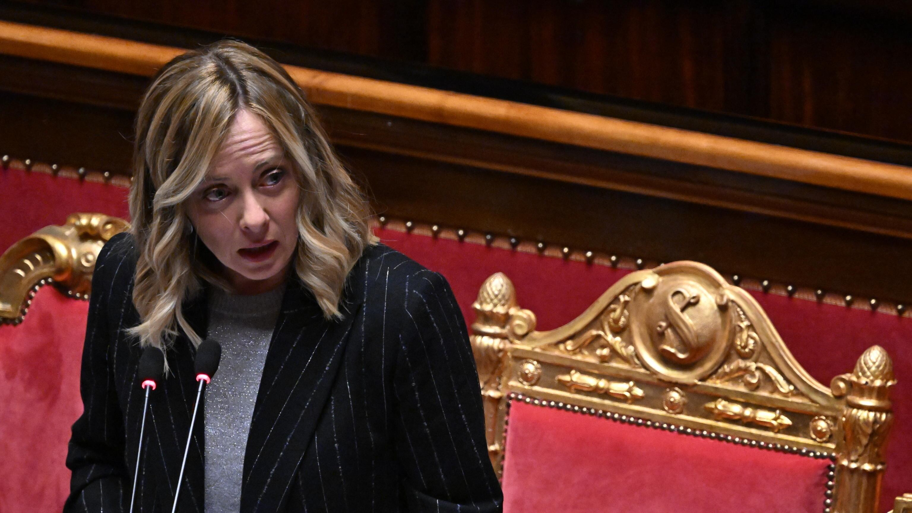 "Sindrome otolitica". La conferenza stampa di Meloni rinviata al 4 gennaio