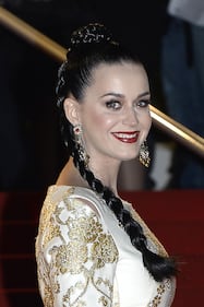 Katy Perry sexy in spiaggia  25