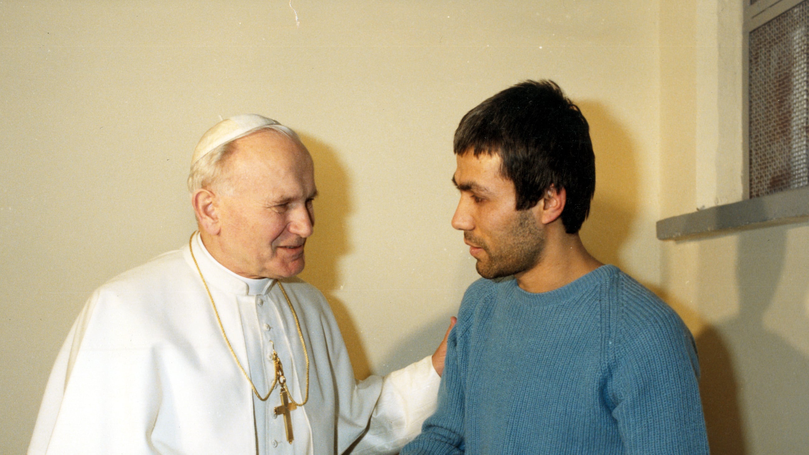 Cosa (non) sappiamo sull’attentato a Papa Giovanni Paolo II