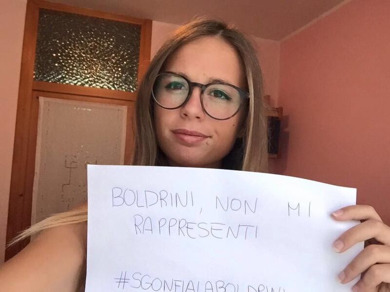 #sgonfialaboldrini: le petizione online contro Laura Boldrini 13