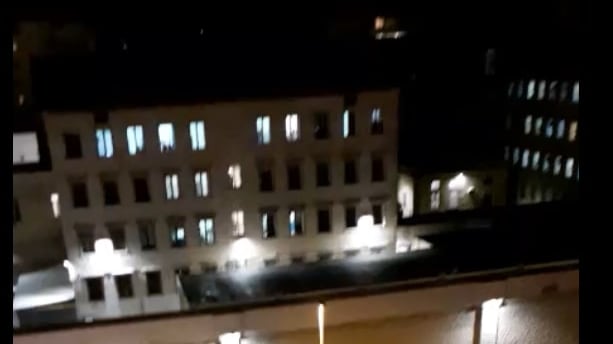 Bari, la protesta dei detenuti: lenzuola incendiate dietro le sbarre