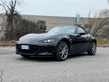 Mazda MX-5 1.5: guarda la gallery del restyling 2025 2