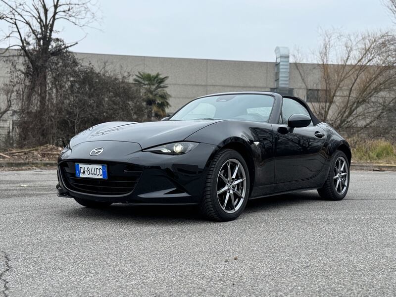 Mazda MX-5 1.5: guarda la gallery del restyling 2025 2