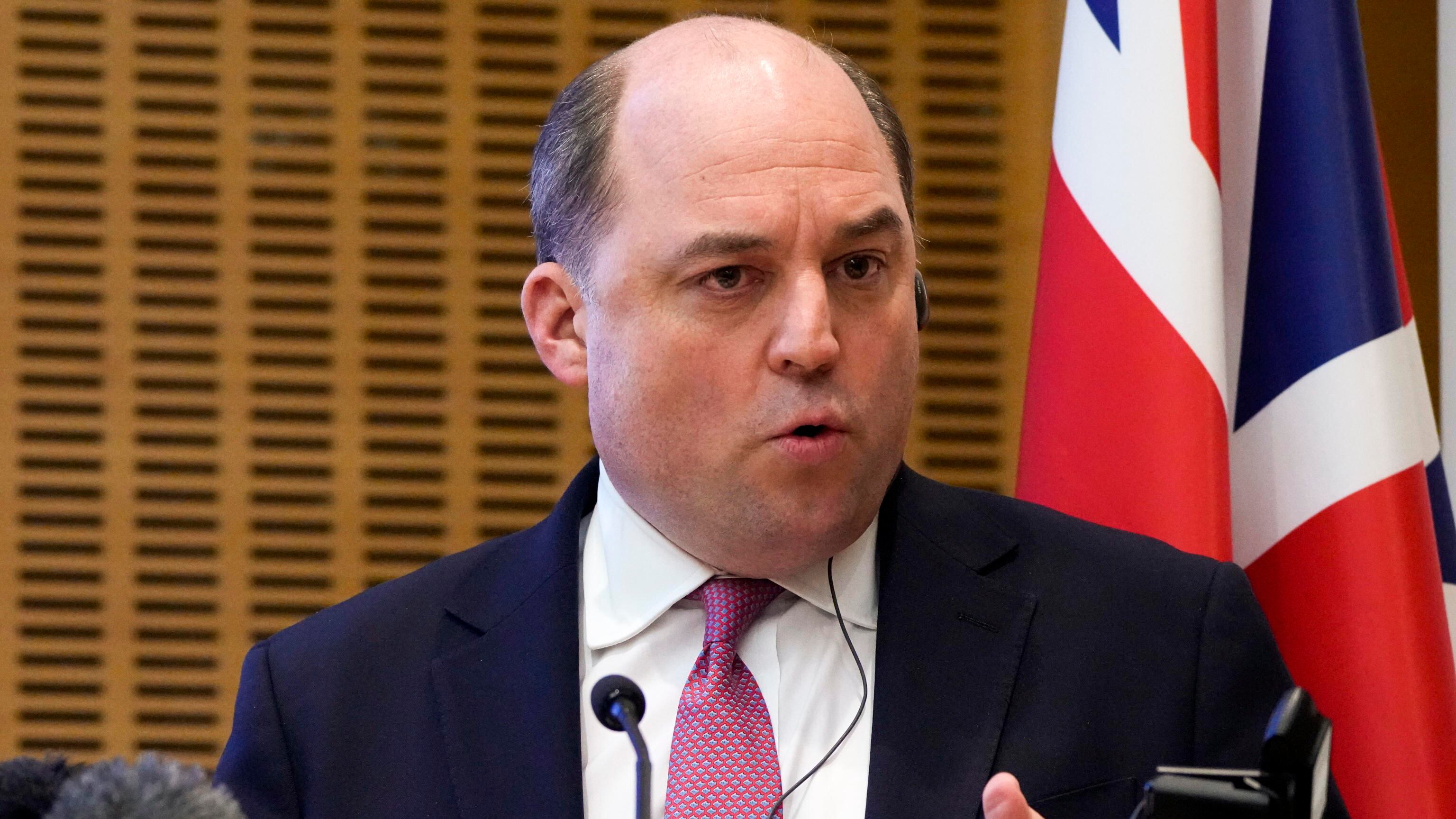 "Si è finto il premier. Sporco trucco...". Londra accusa i russi di spionaggio