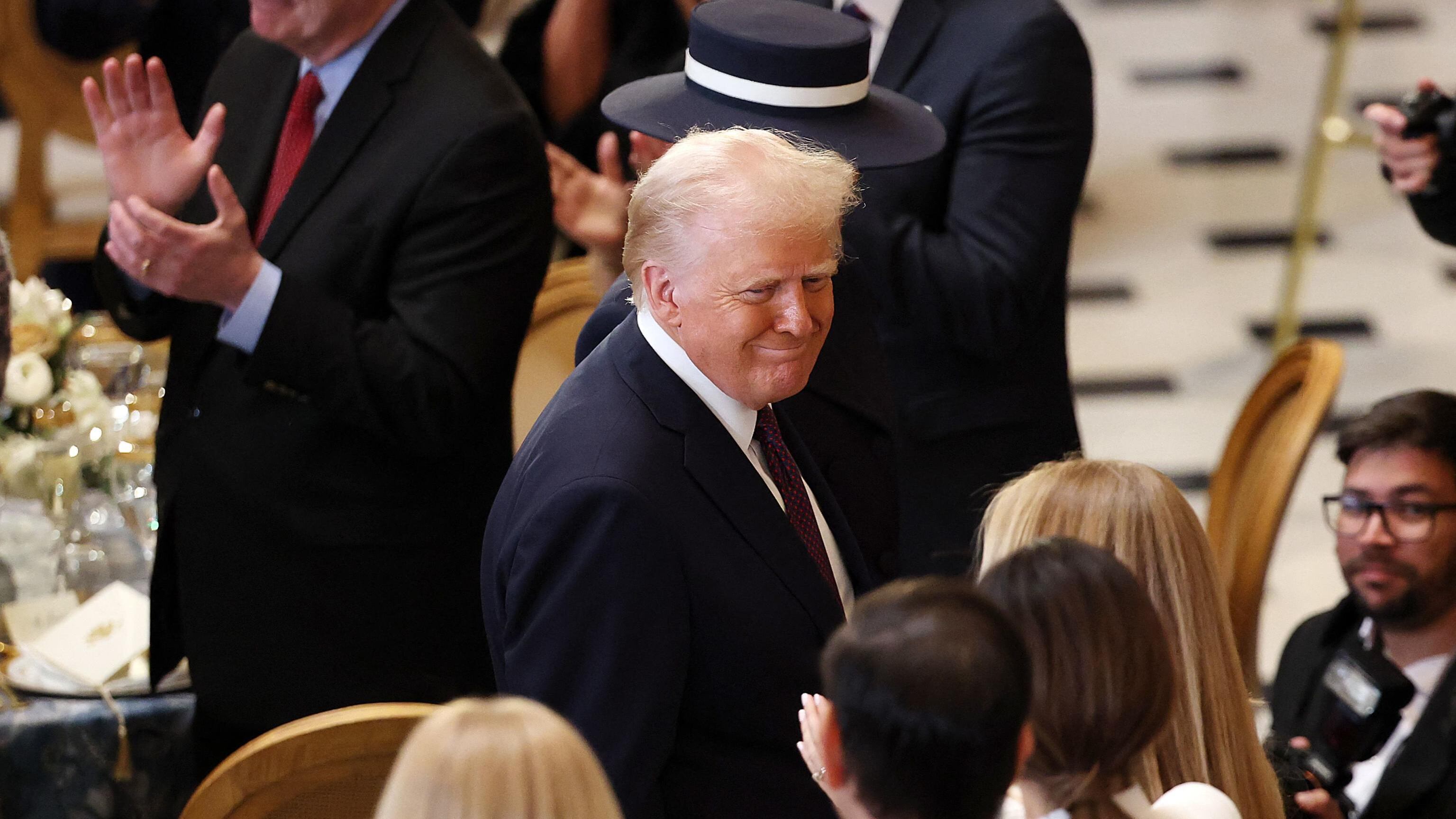 Quanto fa godere Trump, "trivelleremo baby" e Cecilia Sala: quindi, oggi...
