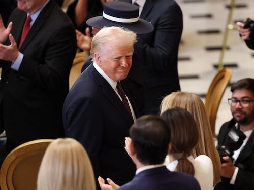 Quanto fa godere Trump, "trivelleremo baby" e Cecilia Sala: quindi, oggi...