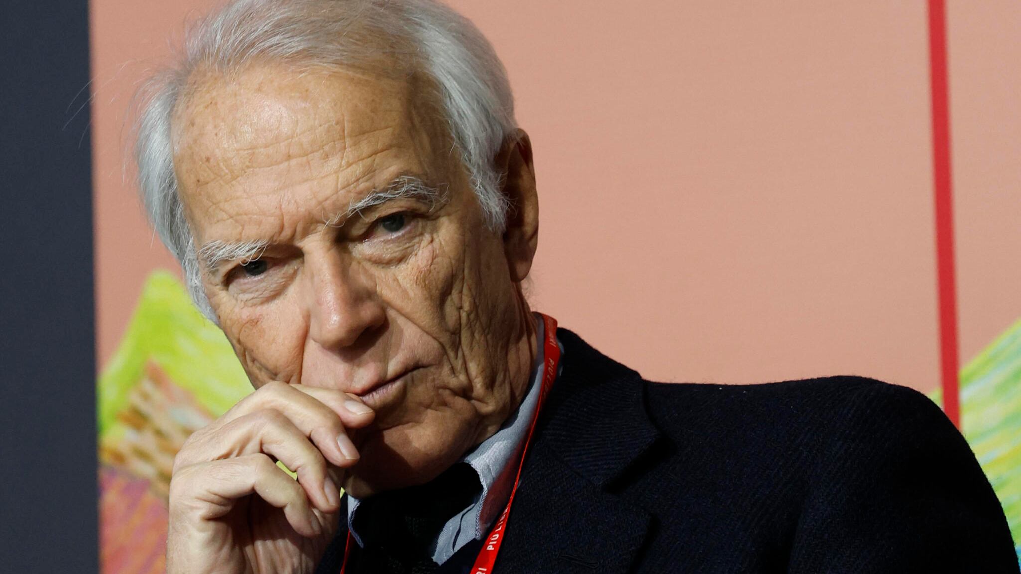 Levi si dimette dalla Fiera del libro di Francoforte. Quella gaffe su Rovelli e le polemiche sul figlio