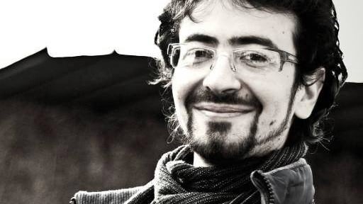 Deputato Cinquestelle caccia l'assistente: "Non è vegano"