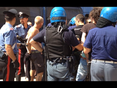 Treviso, resa della Prefettura ai residenti contrari ai profughi: "Immigrati trasferiti entro sera"