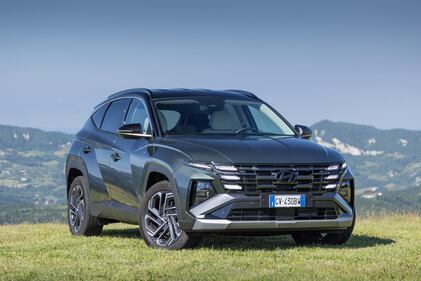 Hyundai Tucson 2024, guarda tutte le foto 12