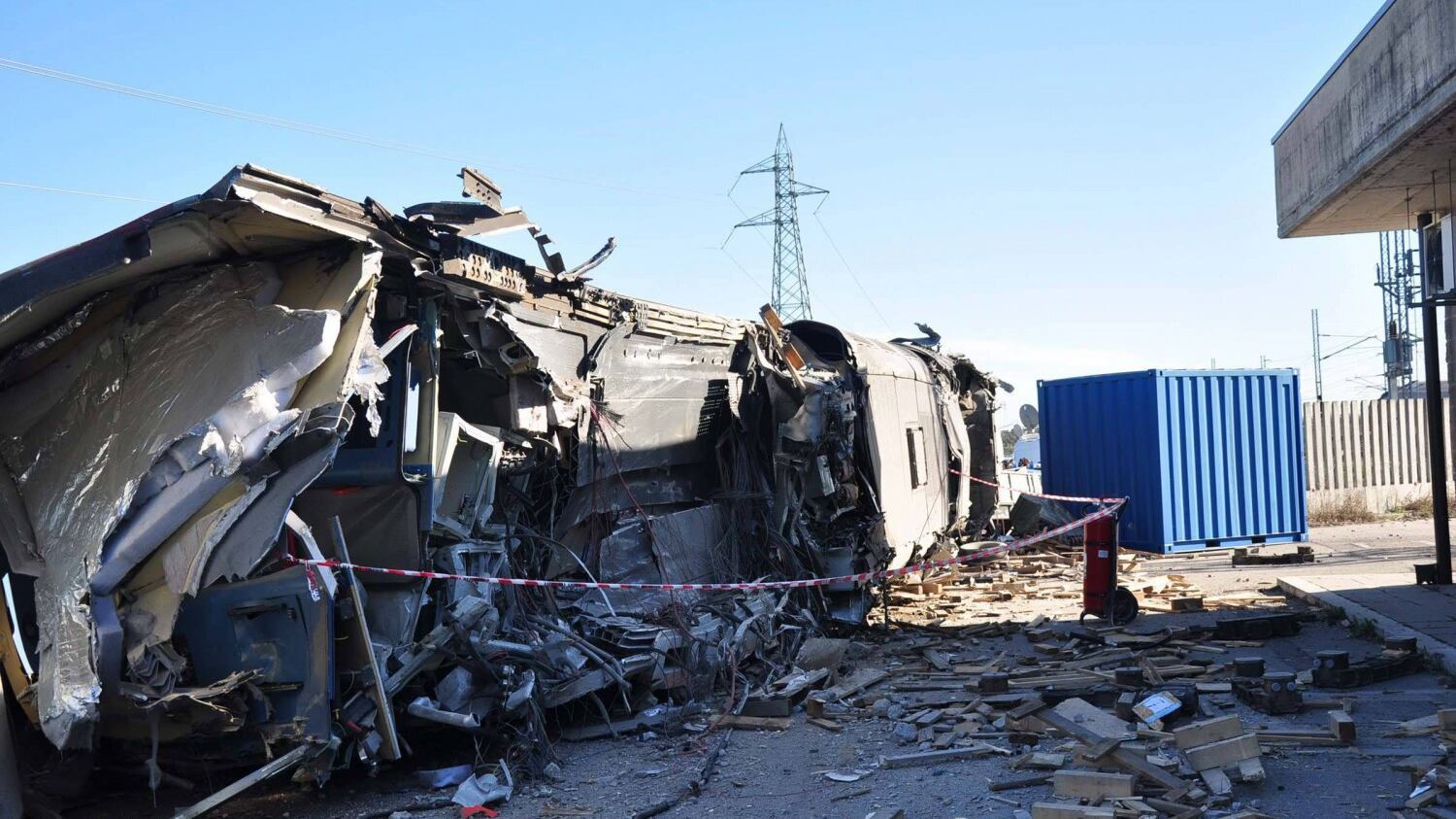 Treno deragliato, i primi risultati: "L’attuatore dello scambio era difettoso"