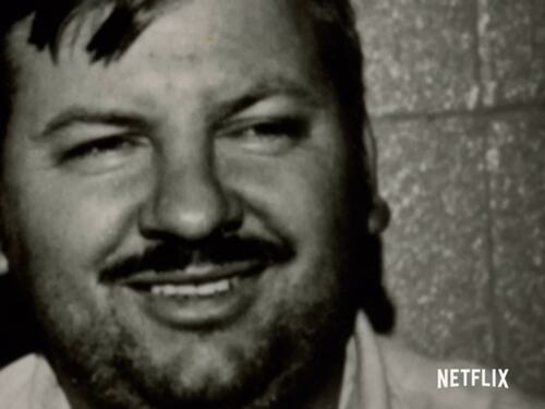 "Una scia di 33 cadaveri": chi era John Gacy, il "clown malvagio" che terrorizzò Chicago