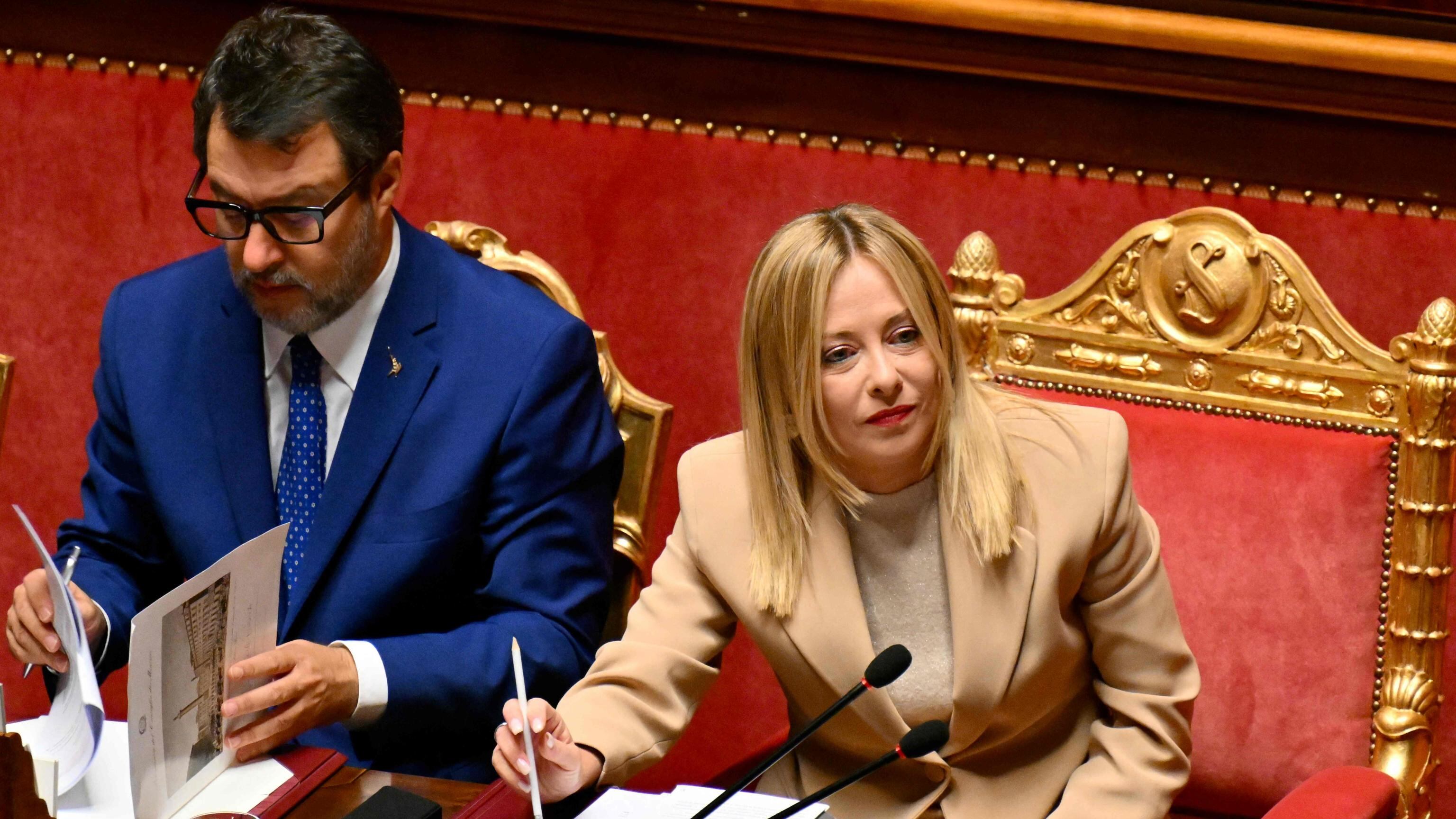 Banche, Meloni: "Diano una mano". Salvini: “Paghino il piano casa”
