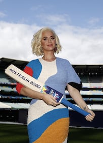 Katy Perry col pancione, foto 2