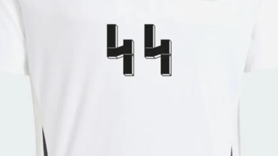 "Via le maglie con il numero 44". Germania prigioniera del suo passato