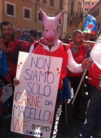 Protesta sindacati di polizia a Montecitorio 1