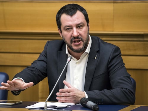 Salvini: "Malagò alla Figc? Il Pd non occupi anche i campi di pallone"