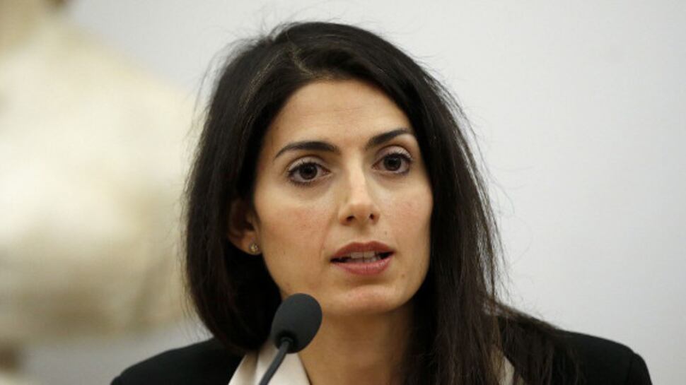 Sei mesi di Virginia Raggi. Ma Roma resta nel caos