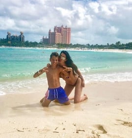 Aida Yespica sexy alle Bahamas 6