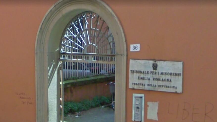 Nella casa disabitata per cercare la palla: i bimbi interrogati in tribunale