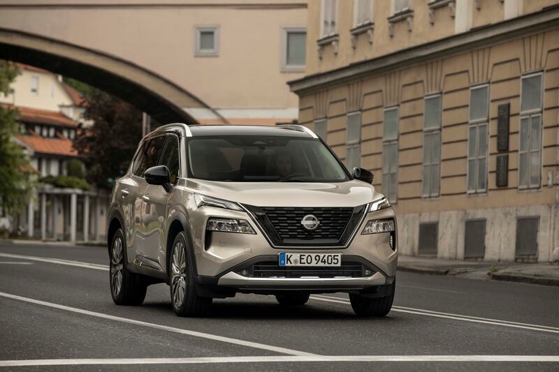 Nissan Xrail