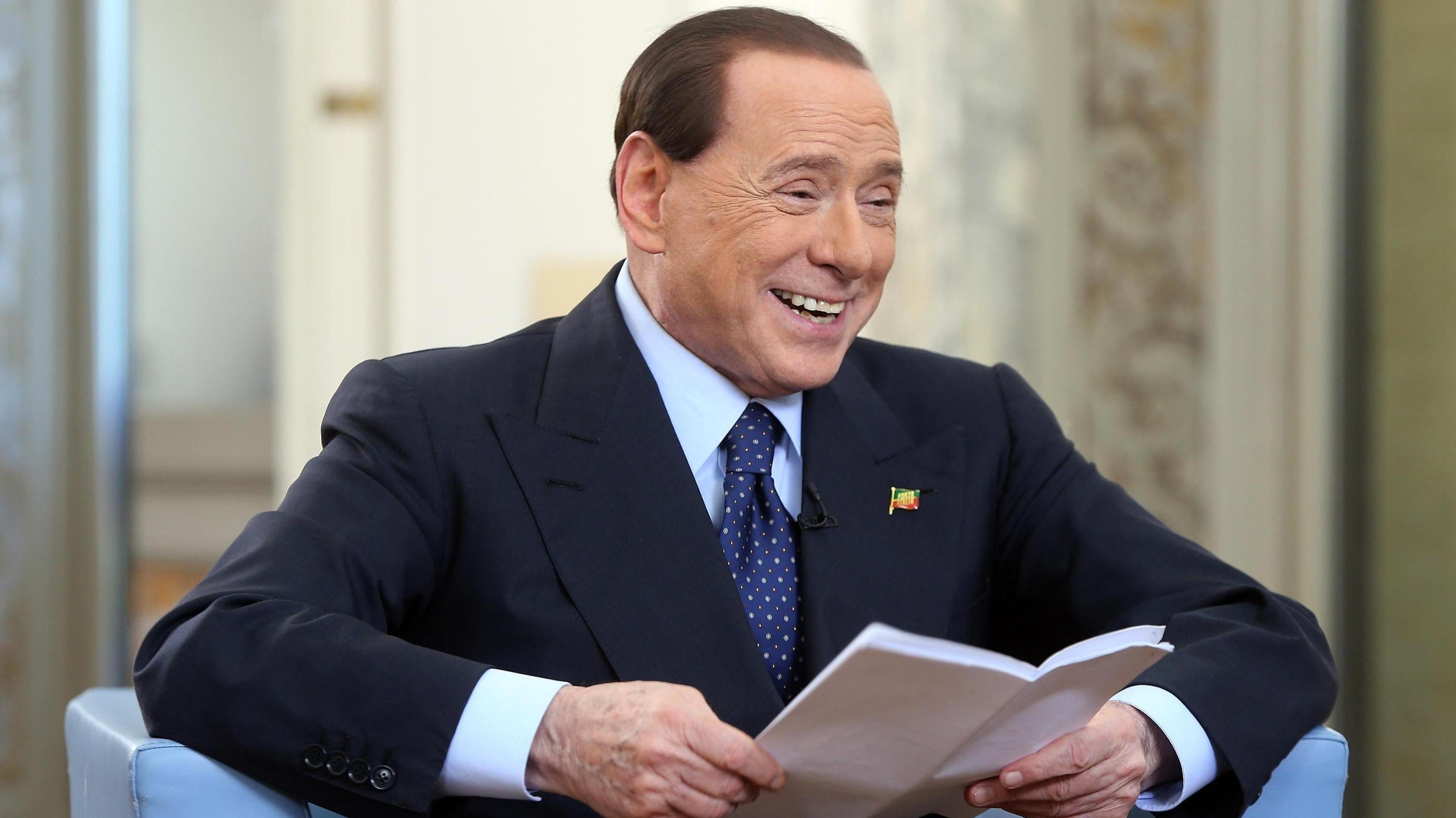 Berlusconi attacca Napolitano: "Mi consigliò di dimettermi"