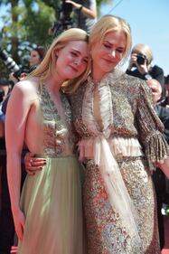 Nicole Kidman ed Elle Fanning sul red carpet di Cannes 15