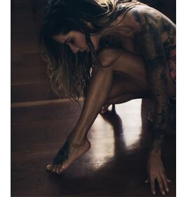 Jesse Lee, corpo da urlo e tatuaggi ovunque 11