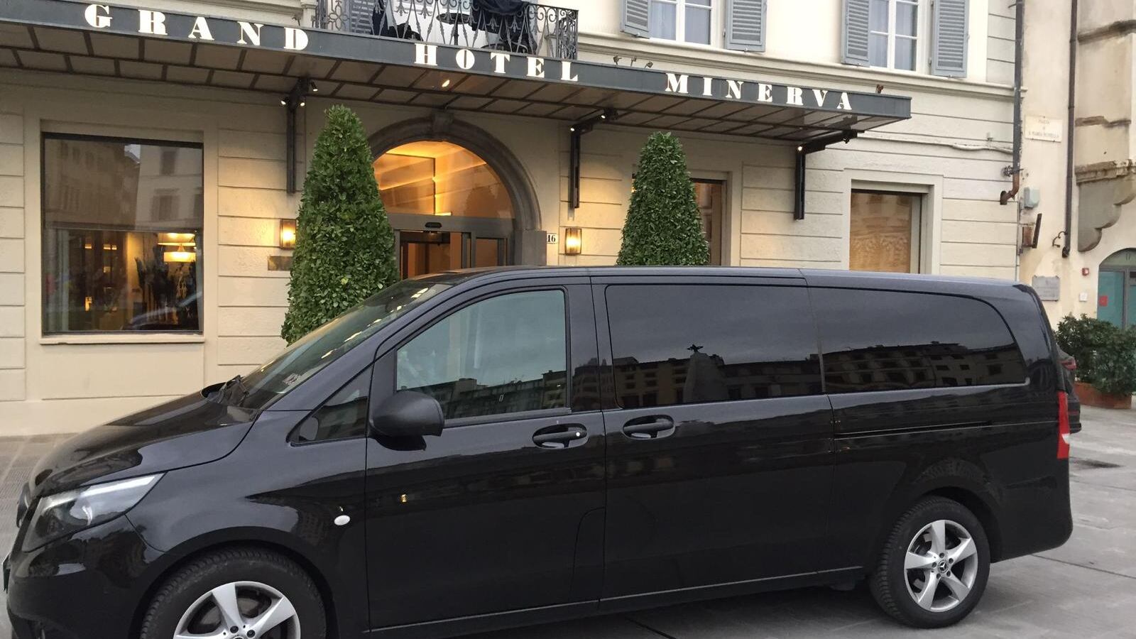 Taxi e Ncc, la Consulta: "Il blocco delle licenze lede il diritto dei cittadini"
