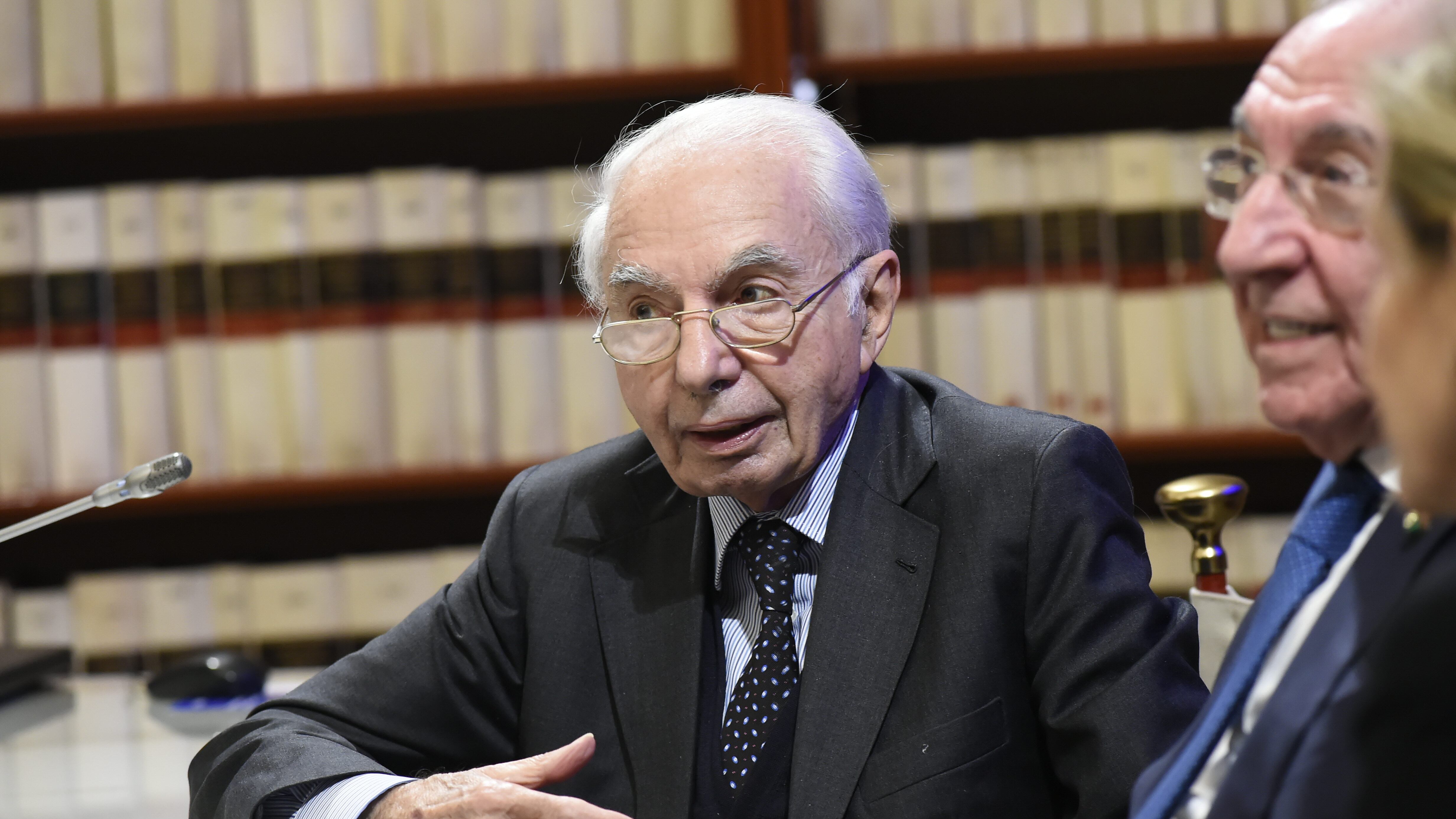 Le carceri bloccano il libro di Amato