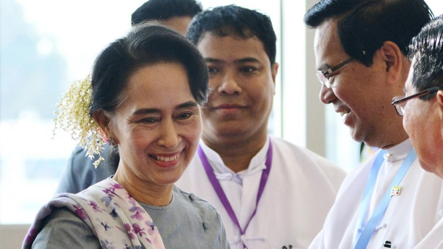 Birmania: la Suu Kyi, come il padre nel 1947, propone una "nazione federale"
