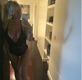 Wanda Nara, sexy bikini sui social 19