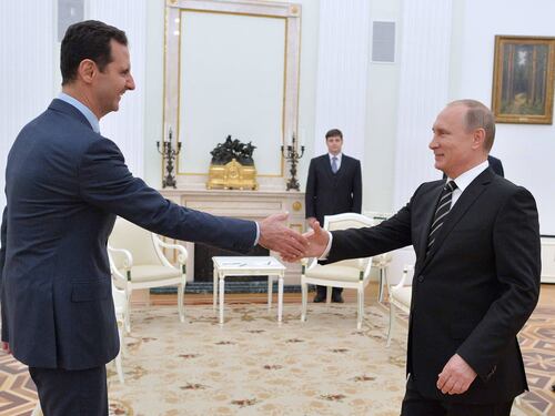 Assad è a Mosca con la sua famiglia: concesso l'asilo dalla Russia