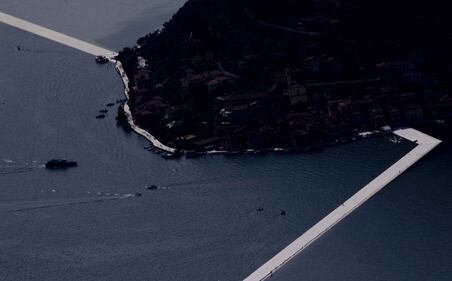 "The floating piers", la passerella di Christo 12