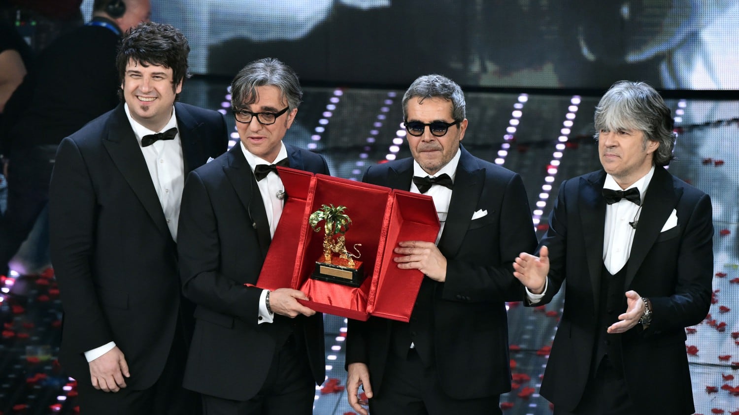Sanremo, gli Stadio: "Vorremmo andare all'Eurovision, ma non possiamo"