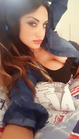 Marika Fruscio, bikini hot al mare 23