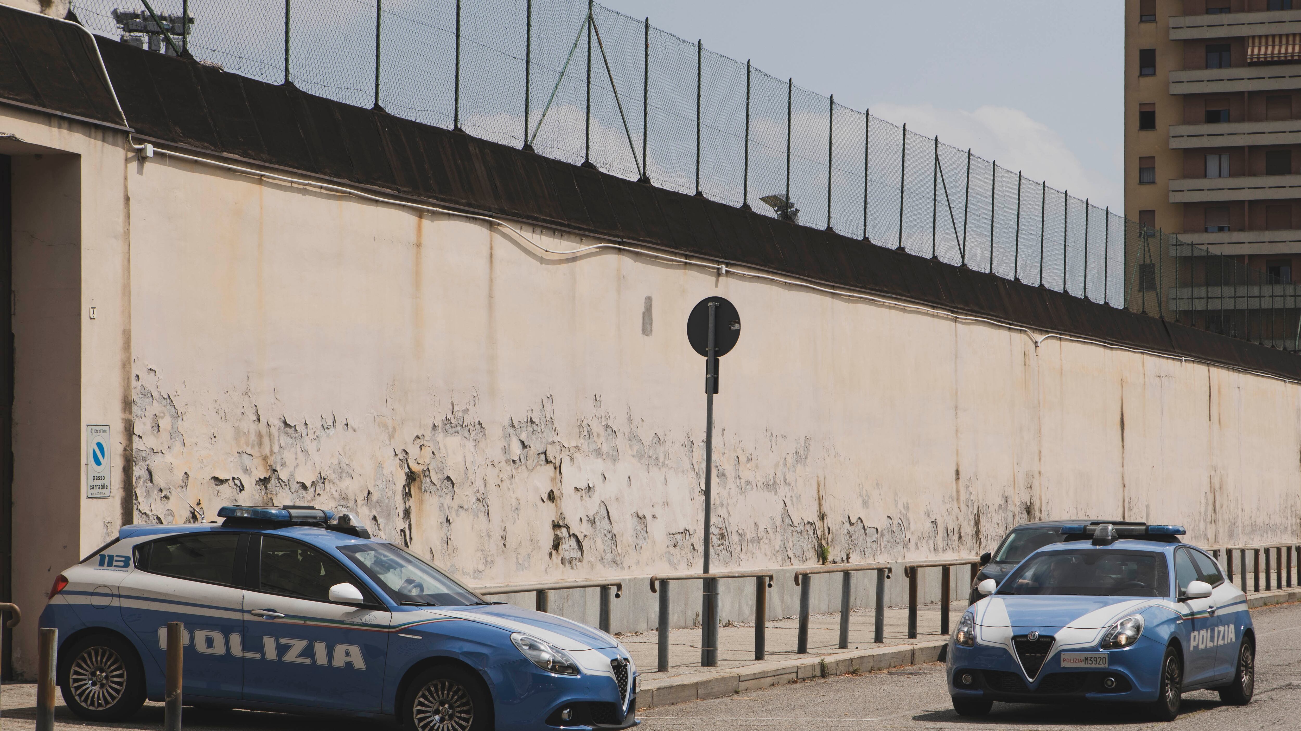 "Incubo quotidiano". Agenti sventano l'evasione di massa, ma finiscono di fronte alla disciplinare