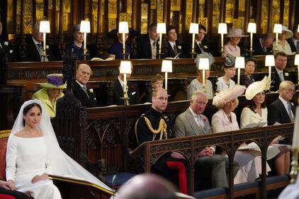 Royal Wedding: colori accesi per Elisabetta 2