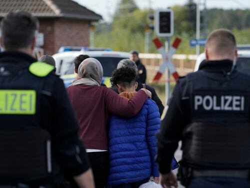 Contributi ai migranti come prestiti da ripagare. Proposta choc dell'Spd tedesca