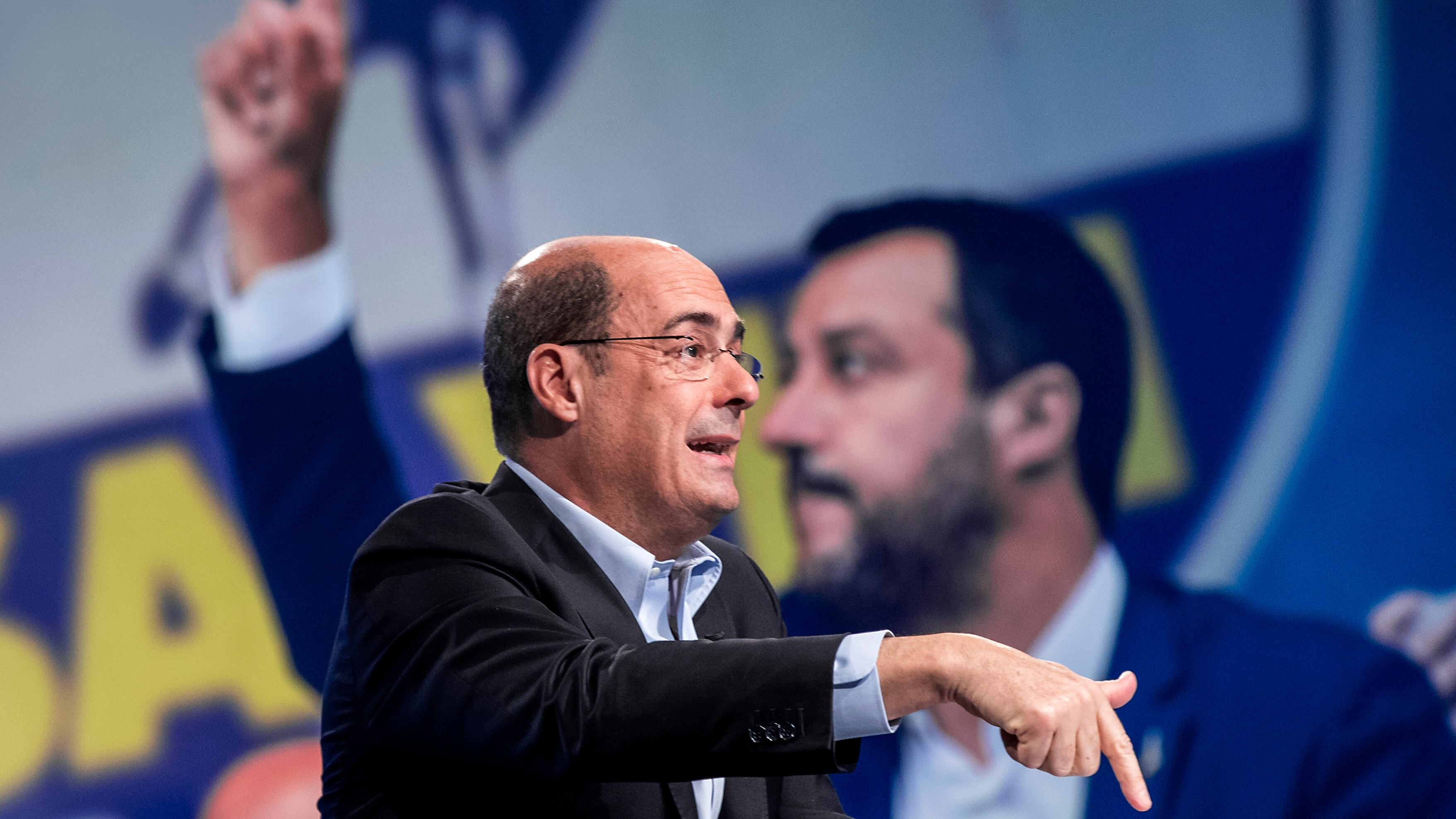 Zingaretti fa "l'eroe": "Ho salvato il partito". E difende Lamorgese