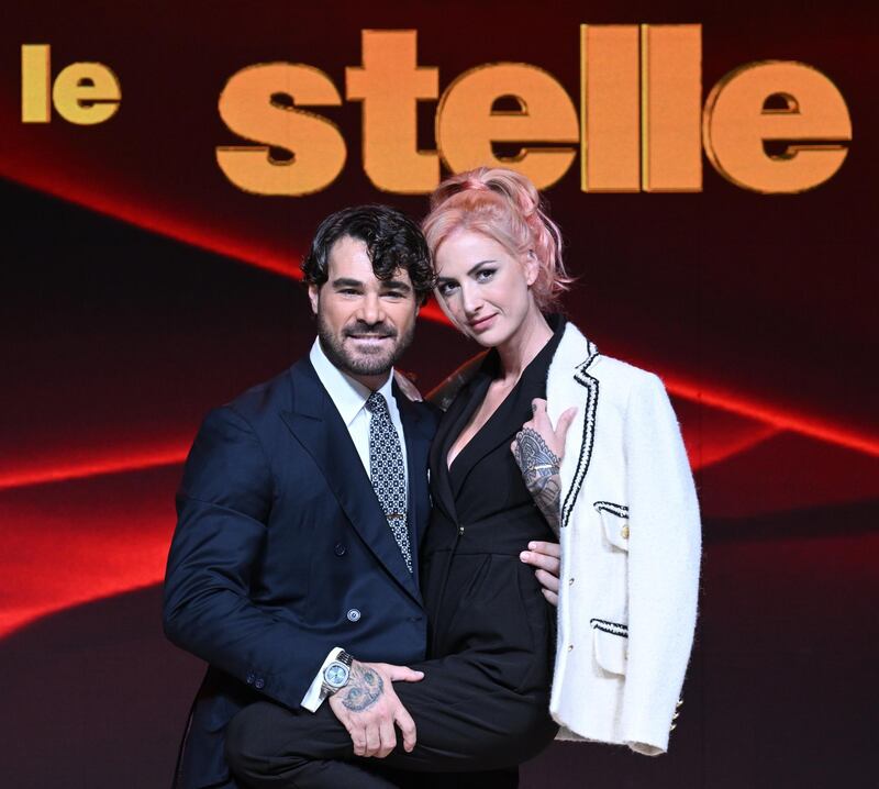  Ema Stokholma: "Ho fatto sesso nei camerini di Ballando con le stelle". La reazione di Bruganelli e Madonia