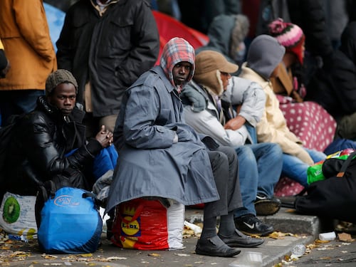 Negarono l'acqua ai migranti, ora il prefetto porta in tribunale i residenti