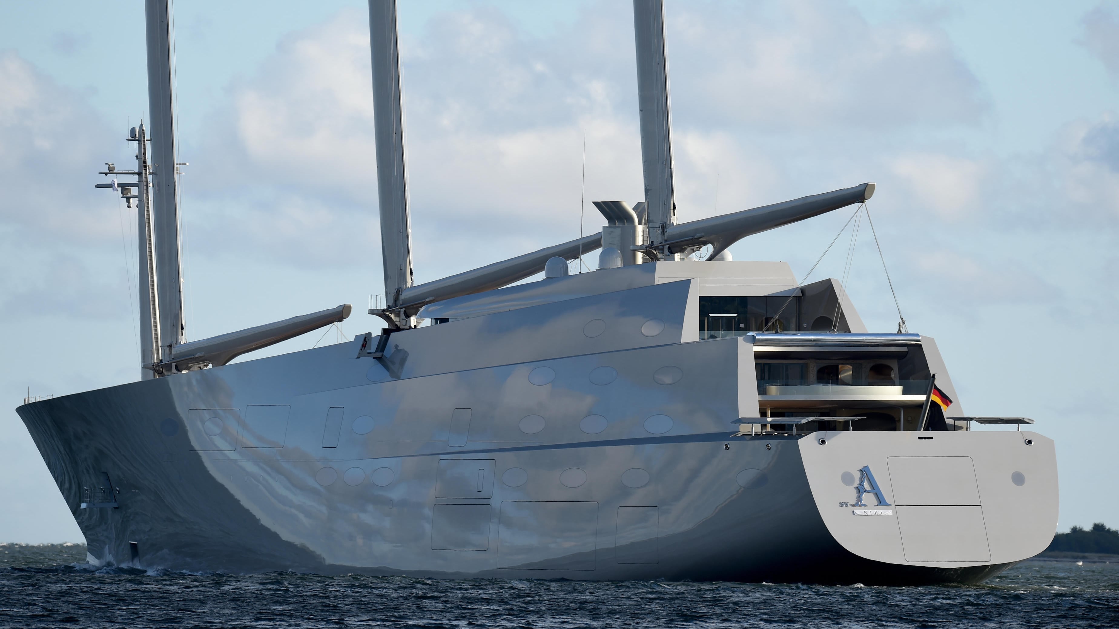 Sequestrato lo yacht più grande del mondo