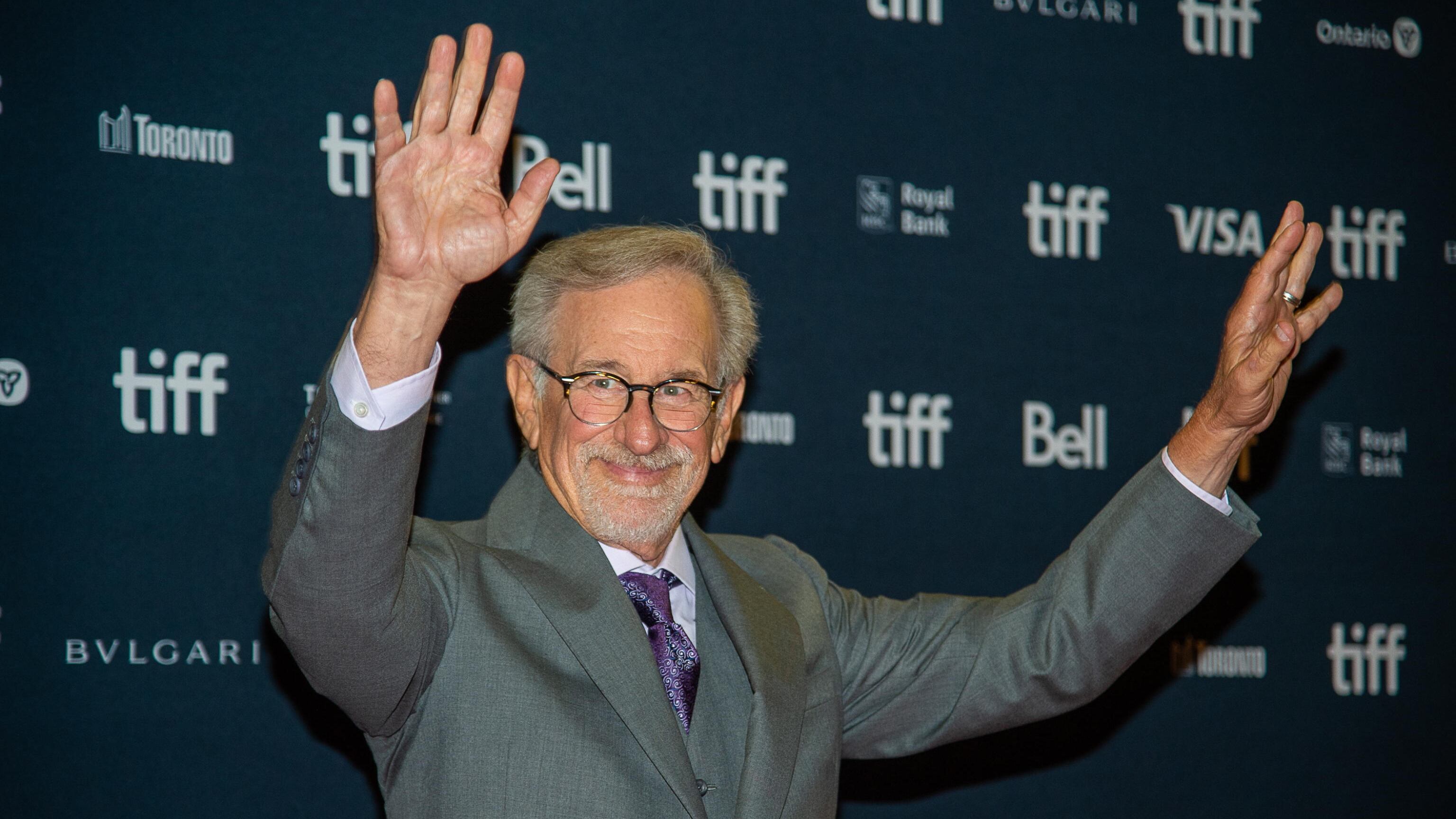California, ecco gli effetti della tassa sui super-ricchi: "Spielberg scappa a New York"
