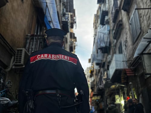 Napoli, 75enne trovata carbonizzata in casa: fermata la figlia per omicidio