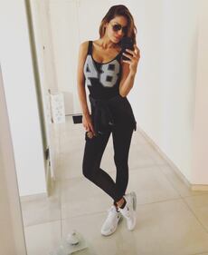 Anna Tatangelo hot su Instagram 16