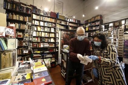 A Roma riaprono le librerie 6