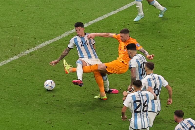 Weghorst segna il 2-2 nel finale di Olanda-Argentina