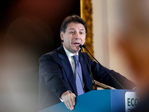 Le solite minacce di Conte: "Governo, serve un cambio di passo"